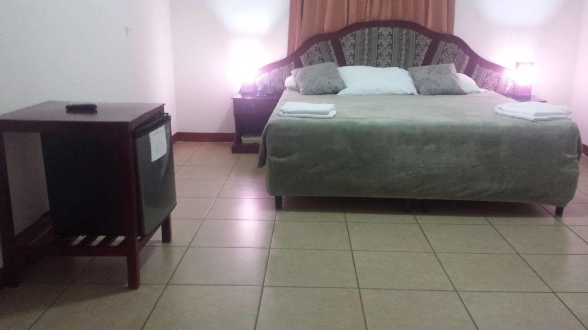 Hotel Brial Plaza 마나과 외부 사진